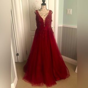 Ellie Wilde red prom dress